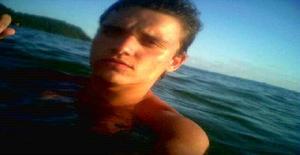 Deee............ 39 years old I am from Porto/Porto, Seeking Dating with Woman