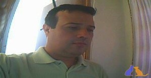 Carloslnoni 46 years old I am from Maracaibo/Zulia, Seeking Dating Friendship with Woman