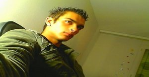 Miguelmaganinho 31 years old I am from Porto/Porto, Seeking Dating Friendship with Woman