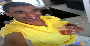 Tiago.glaeser 37 years old I am from Santa Helena/Paraná, Seeking Dating Friendship with Woman