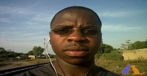Mois2 28 years old I am from Maputo/Maputo, Seeking Dating Friendship with Woman
